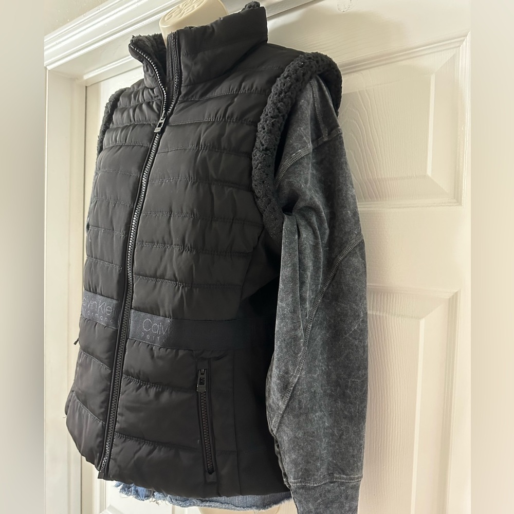 Performance Sherpa Solid Full Zip Puffer Vest. Bl… - image 3